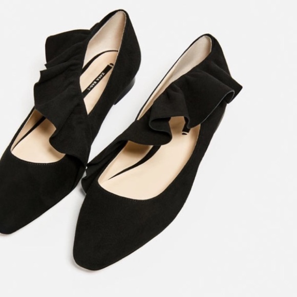 Zara black flats with ruffle - Picture 2 of 3